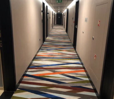 RADISSON BLU CORRIDOR WALLPAPER & CARPET